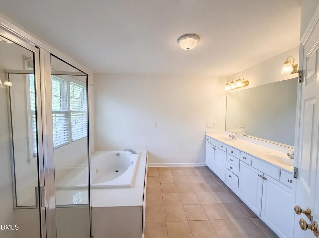 2005 Katesbridge Lane Raleigh NC 27614