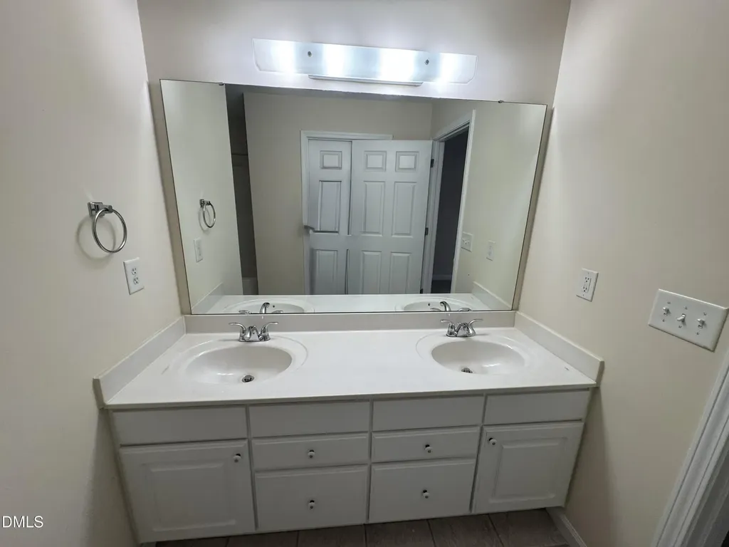 2520 Gordon Glen Court Raleigh NC 27617