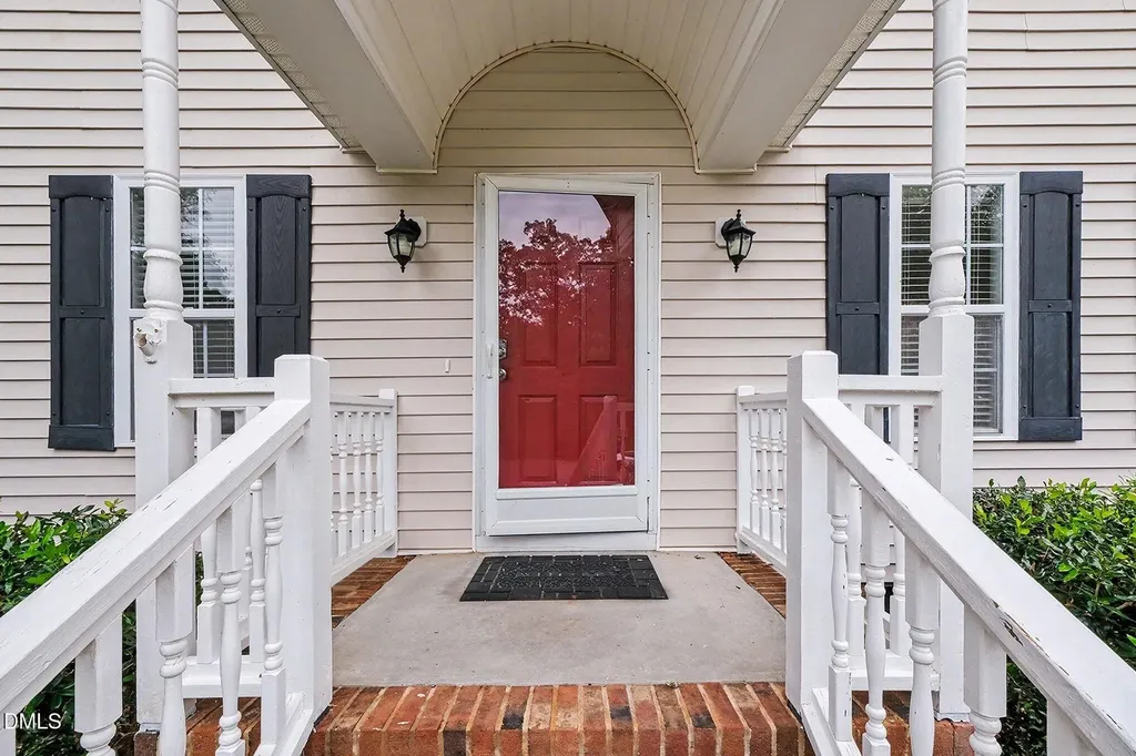 8405 Ridgebury Road Raleigh NC 27603