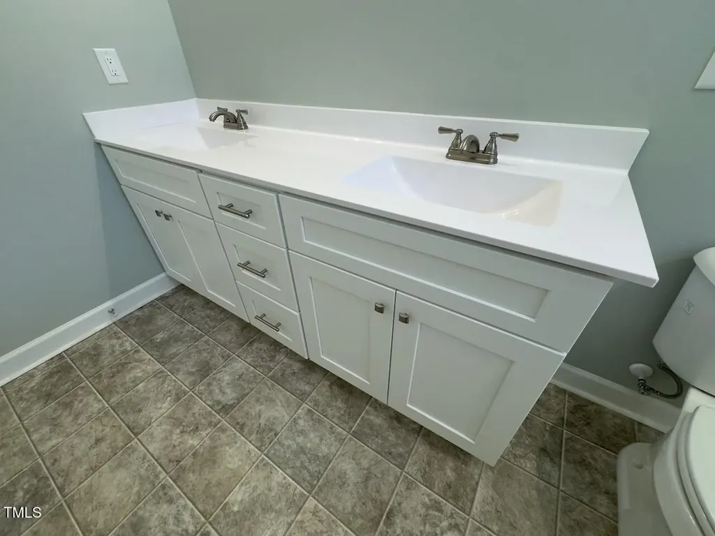 108 Lynn Lane Selma NC 27576