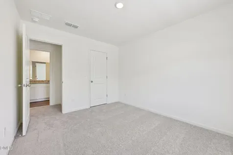 3801 Paragon Place Rolesville NC 27571