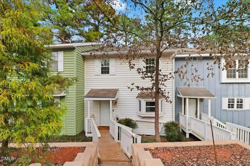5738 Three Oaks Drive Raleigh NC 27612