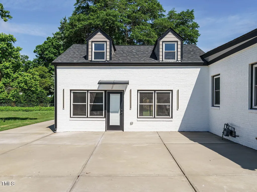 316 Barbour Street Clayton NC 27520