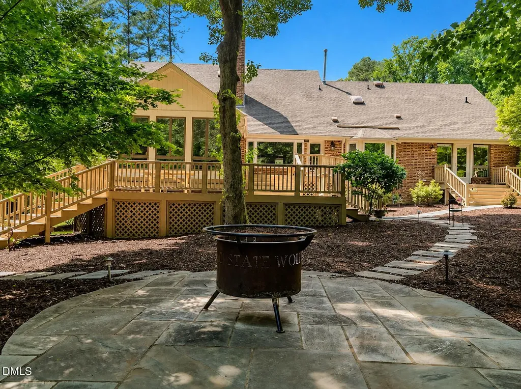 8844 Woodyhill Road Raleigh NC 27613