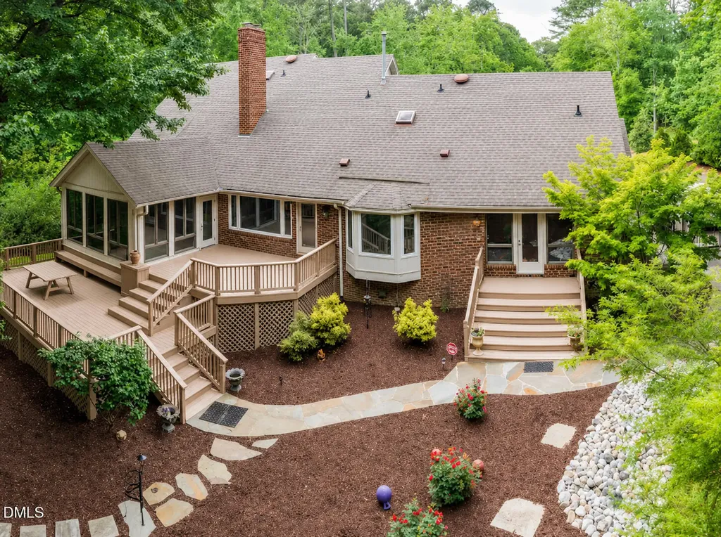 8844 Woodyhill Road Raleigh NC 27613