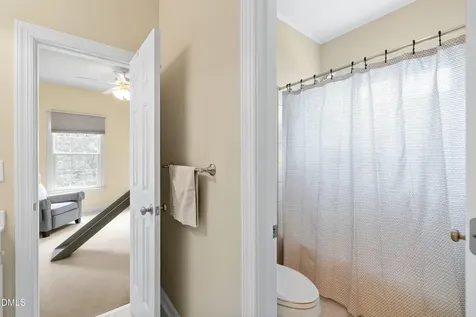 400 Allenhurst Place Cary NC 27518