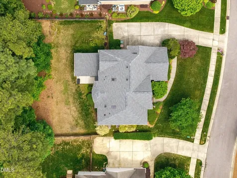 400 Allenhurst Place Cary NC 27518