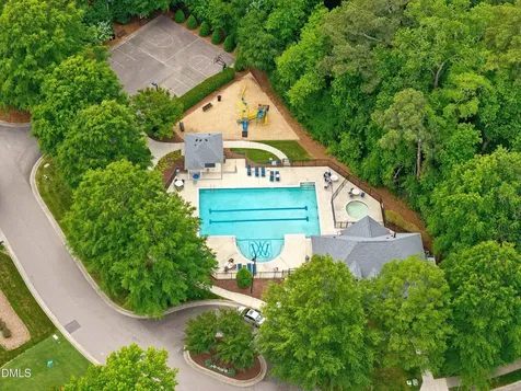 400 Allenhurst Place Cary NC 27518