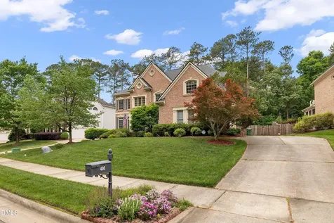 400 Allenhurst Place Cary NC 27518