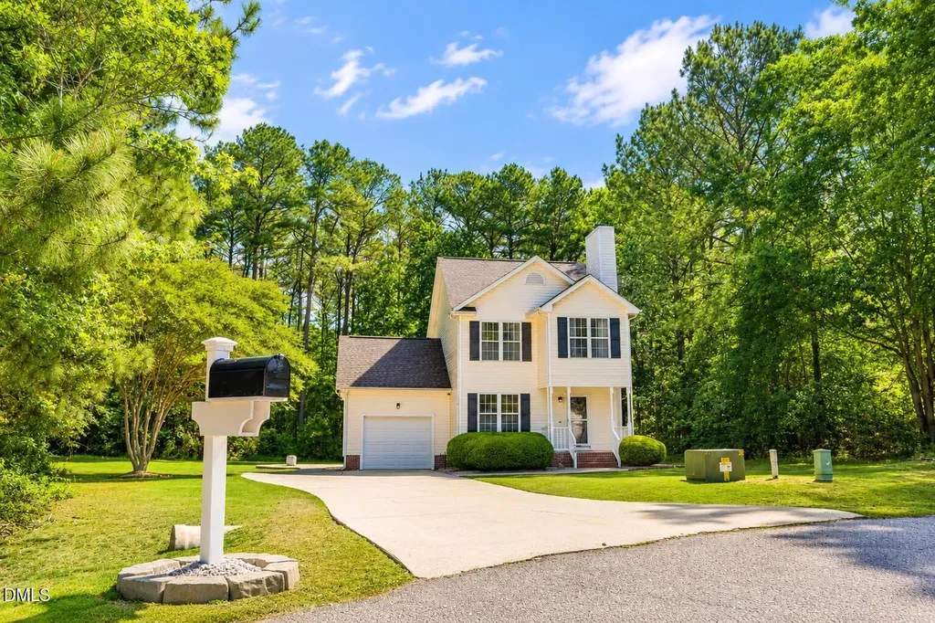 30 Vauxhall Court Youngsville NC 27596
