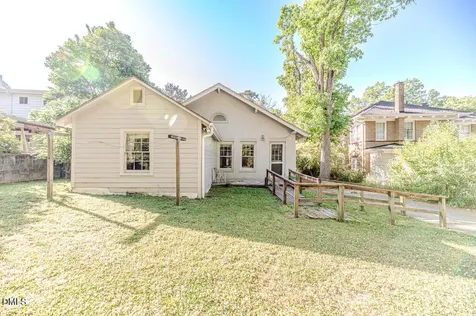 504 Summitt Drive Sanford NC 27330