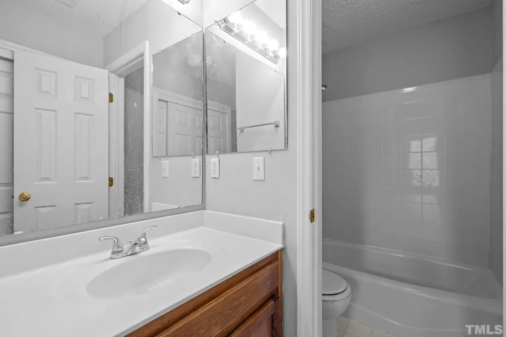 1021 Brighthurst Drive Raleigh NC 27605