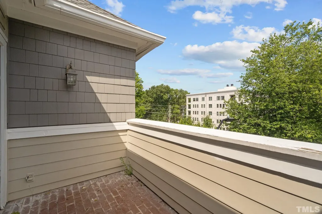 1021 Brighthurst Drive Raleigh NC 27605