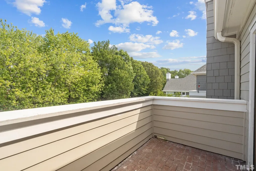 1021 Brighthurst Drive Raleigh NC 27605