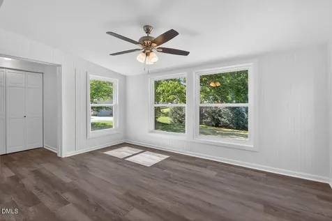 2003 Edgewood Avenue Burlington NC 27215