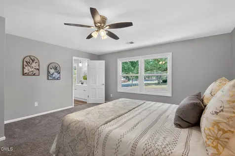 2003 Edgewood Avenue Burlington NC 27215