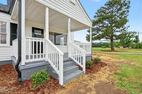 5262 Us 70 Princeton NC 27569