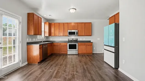 518 Macgregor Drive Burlington NC 27217