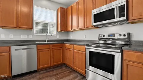 518 Macgregor Drive Burlington NC 27217