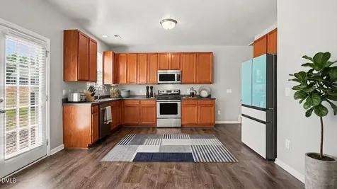 518 Macgregor Drive Burlington NC 27217