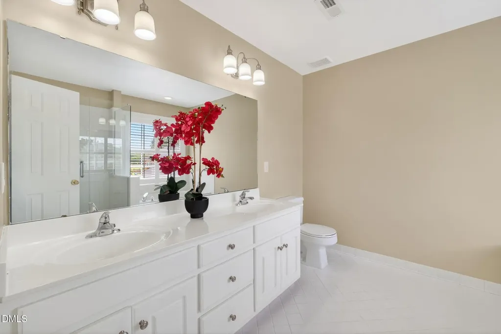 109 Lockfield Drive Clayton NC 27520