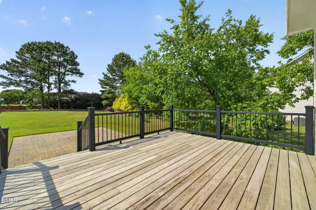 109 Lockfield Drive Clayton NC 27520