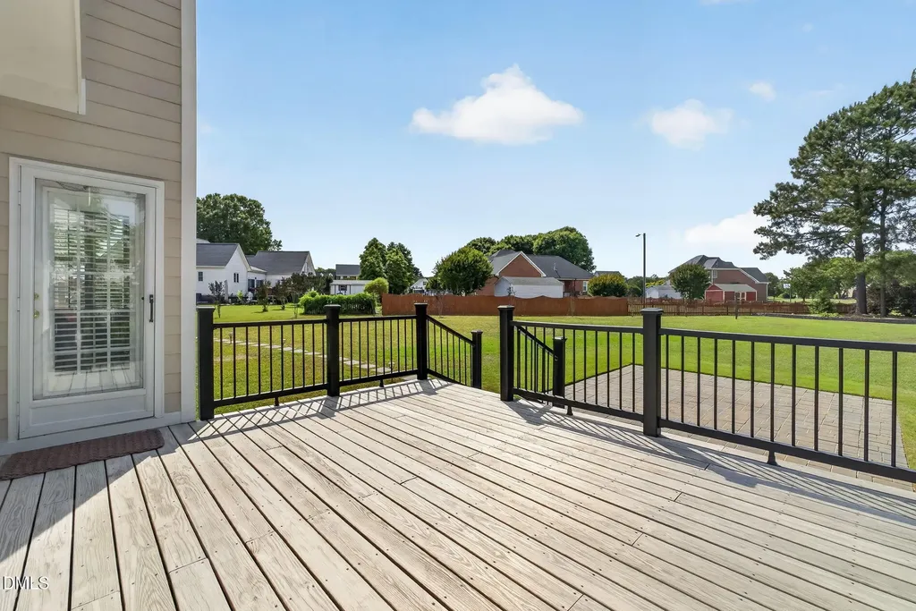 109 Lockfield Drive Clayton NC 27520