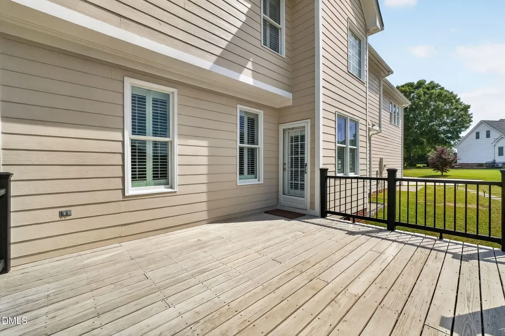109 Lockfield Drive Clayton NC 27520