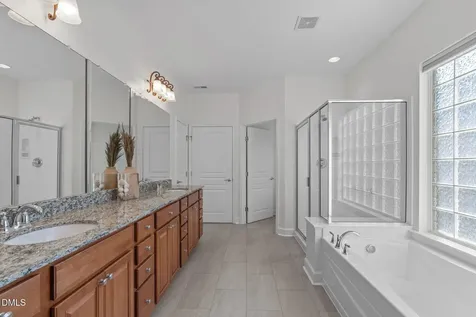 1424 Marsalis Way Cary NC 27519