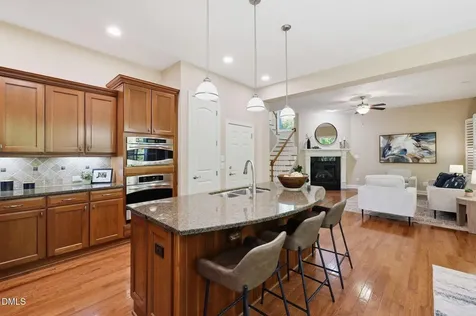 804 Long Meadows Road Chapel Hill NC 27516