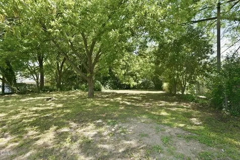 607 Seymour Street Graham NC 27253