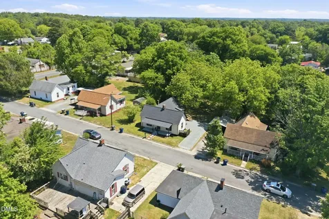 607 Seymour Street Graham NC 27253