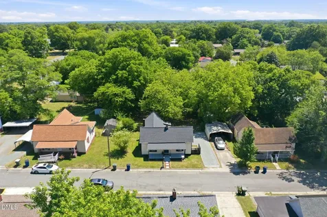 607 Seymour Street Graham NC 27253