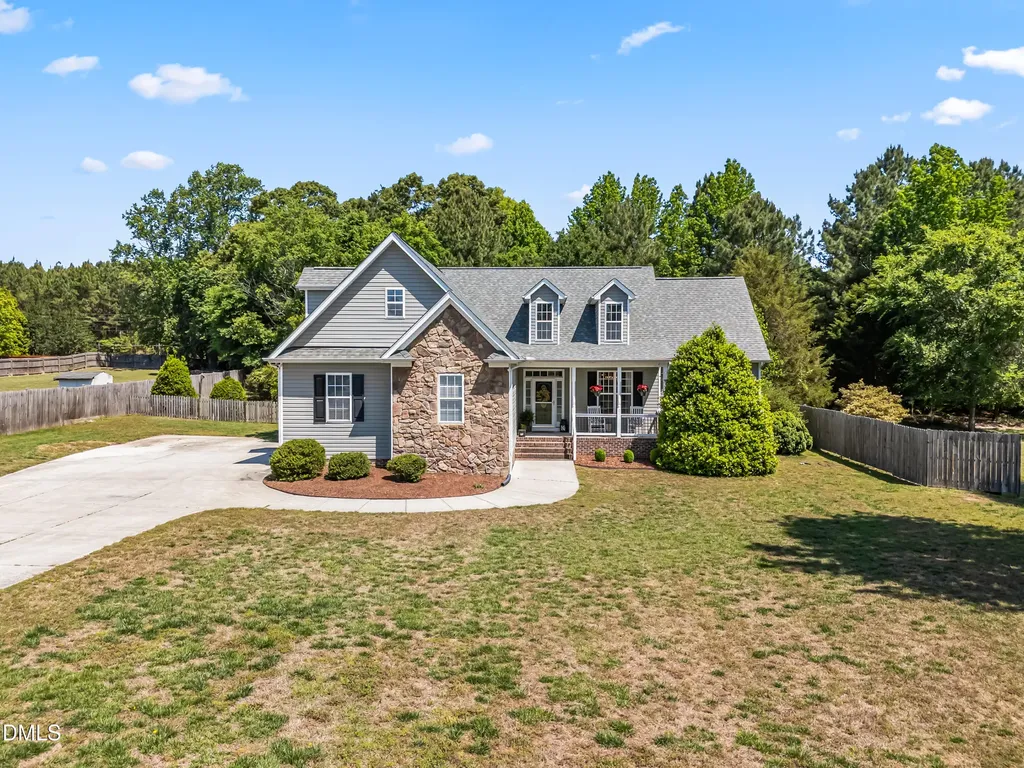 45 Oak Leaf Trail Youngsville NC 27596