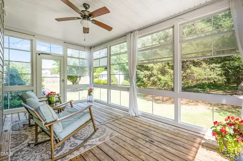 45 Oak Leaf Trail Youngsville NC 27596