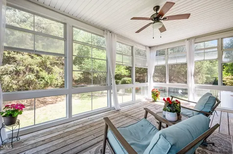 45 Oak Leaf Trail Youngsville NC 27596