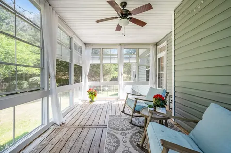 45 Oak Leaf Trail Youngsville NC 27596