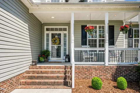 45 Oak Leaf Trail Youngsville NC 27596