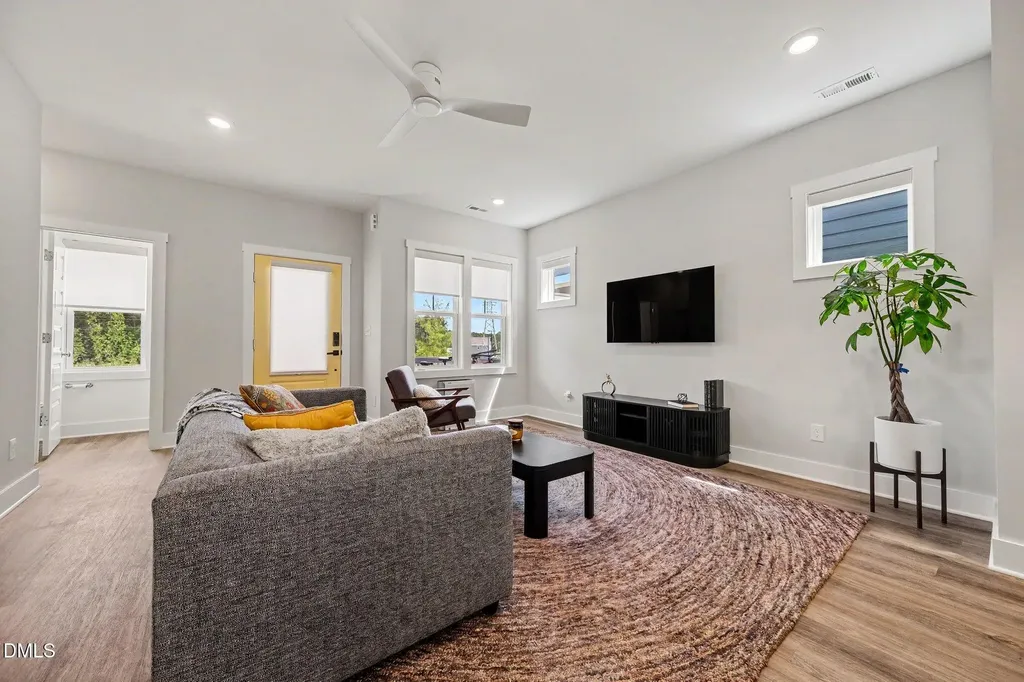 138 Weavers Grove Drive Chapel Hill NC 27514