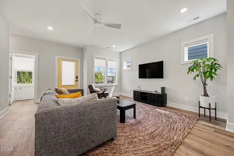 138 Weavers Grove Drive Chapel Hill NC 27514