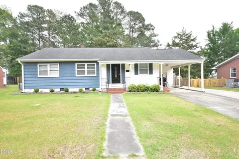 1011 S 1st Street Smithfield NC 27577