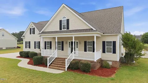 165 W Beulah Road Nashville NC 27856