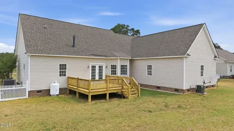 165 W Beulah Road Nashville NC 27856