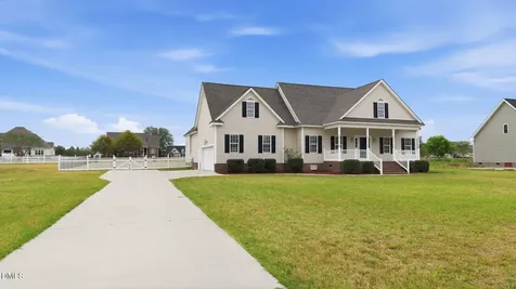 165 W Beulah Road Nashville NC 27856