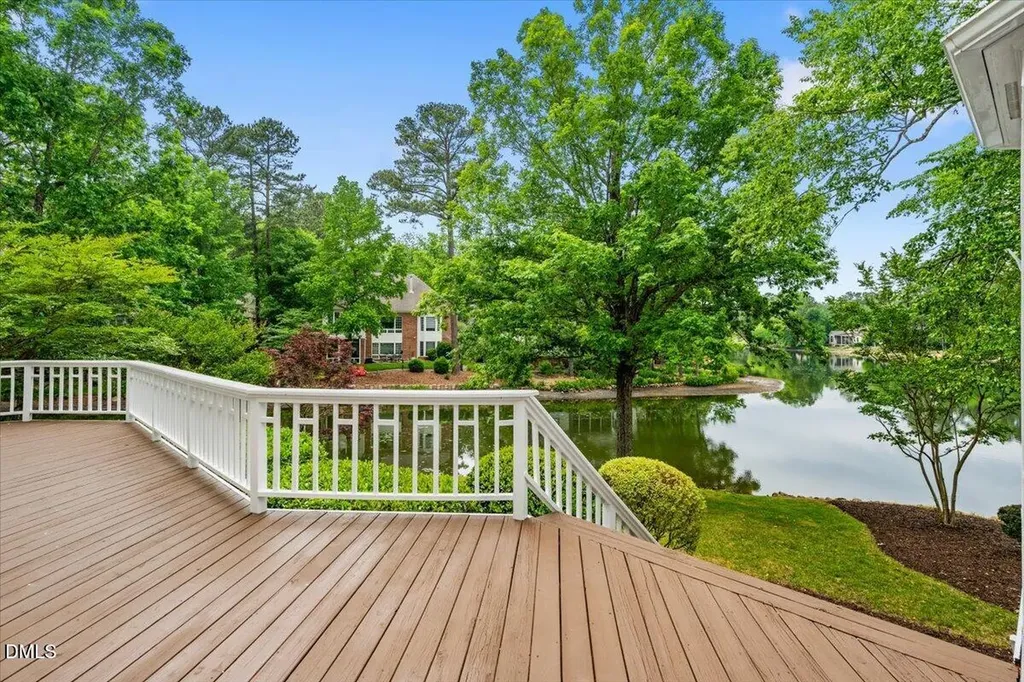 81002 Alexander Chapel Hill NC 27517