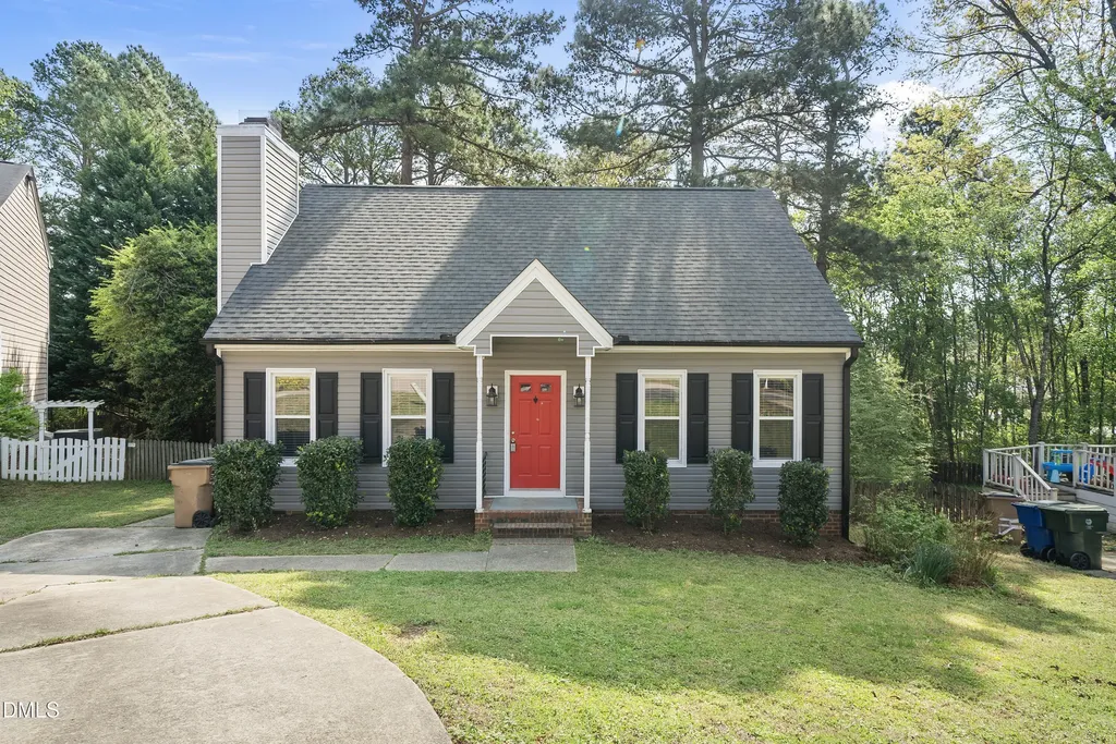 8324 Bellingham Circle Raleigh NC 27615