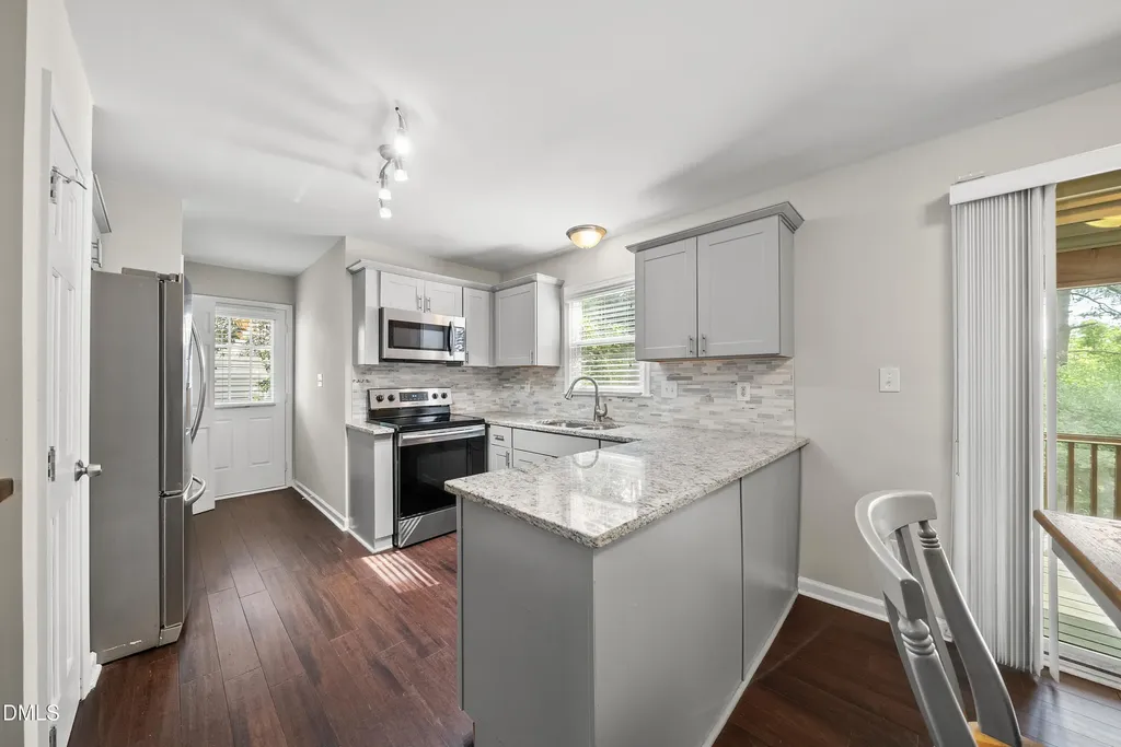 8324 Bellingham Circle Raleigh NC 27615