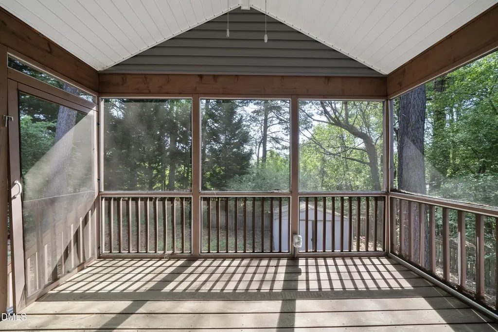 8324 Bellingham Circle Raleigh NC 27615