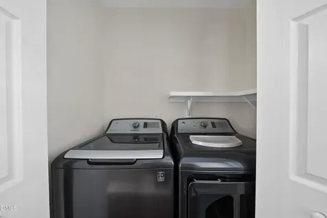 8324 Bellingham Circle Raleigh NC 27615