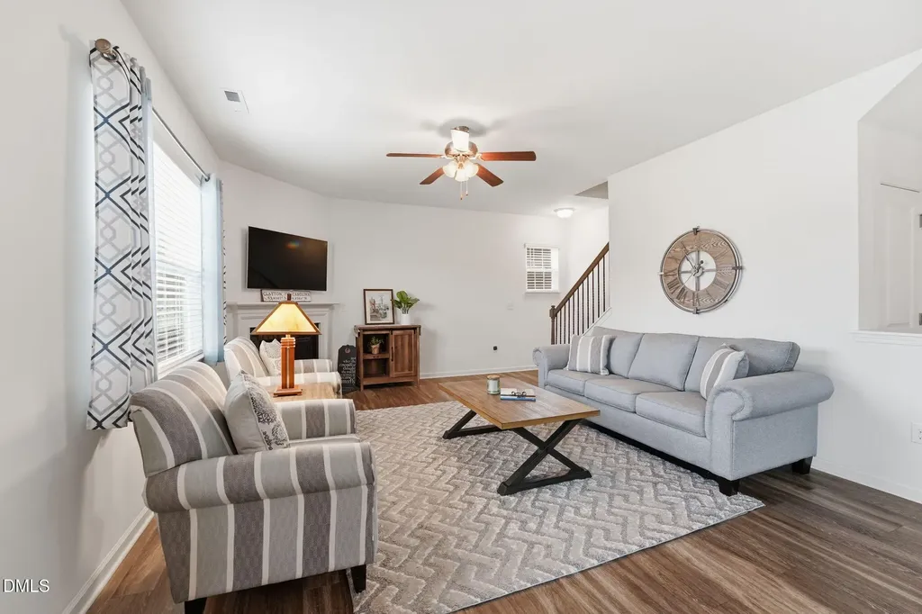 157 S Great White Way Clayton NC 27527
